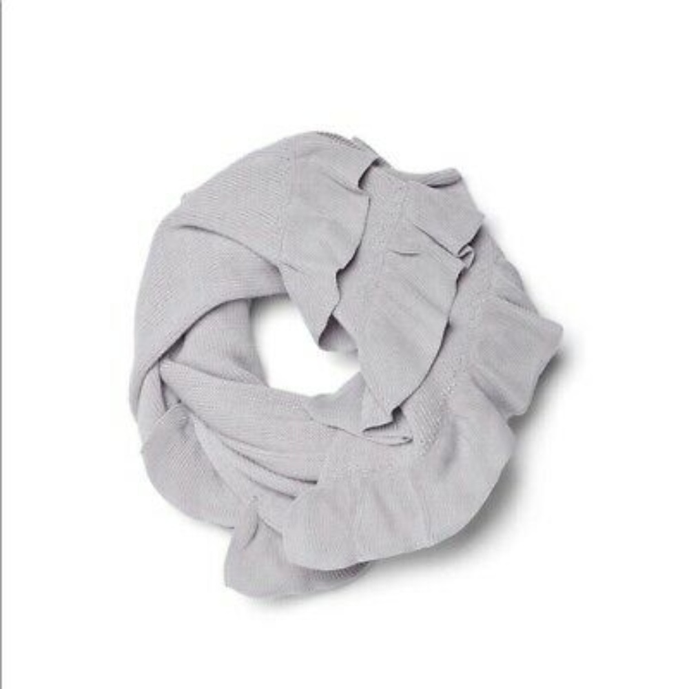 Fall 2018 Cabi Cuddle Infinity Knit Scarf